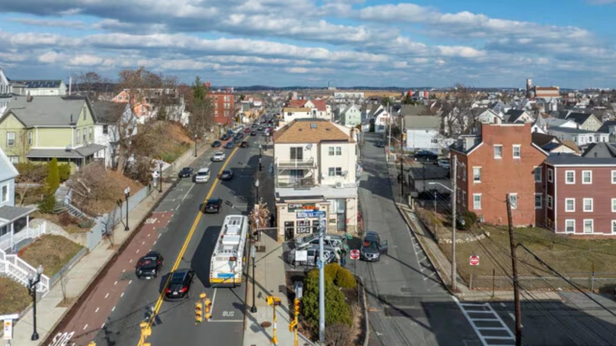 Car service from Boston Logan Airport to Revere