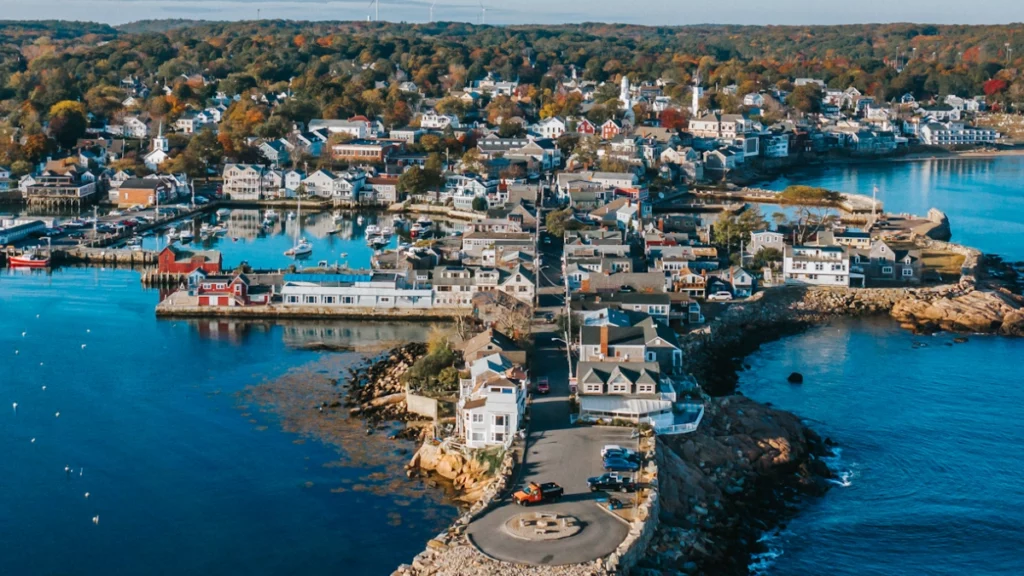 Car service from Boston Logan Airport to Rockport