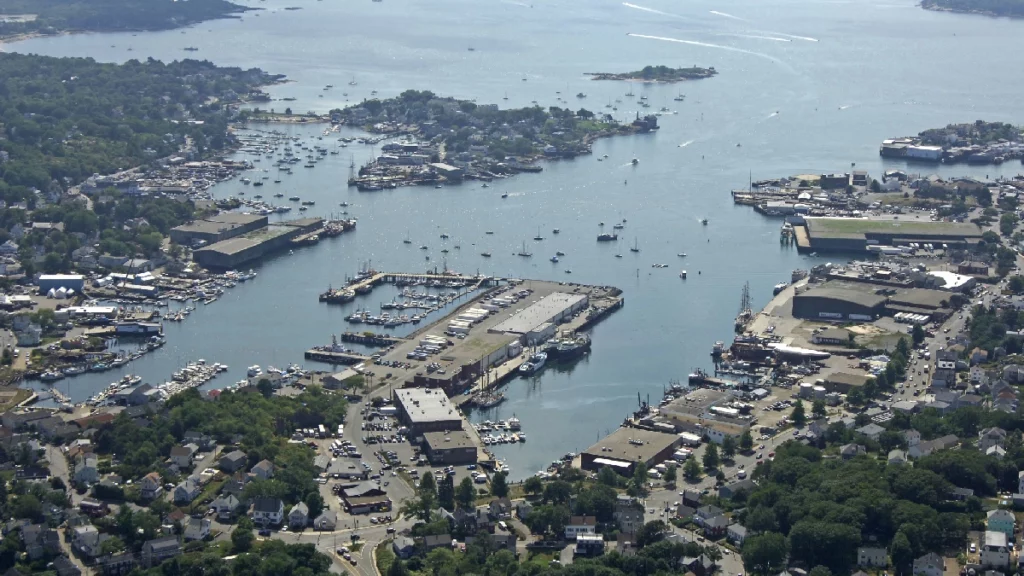 Danvers Car Service providing luxury car service Gloucester MA