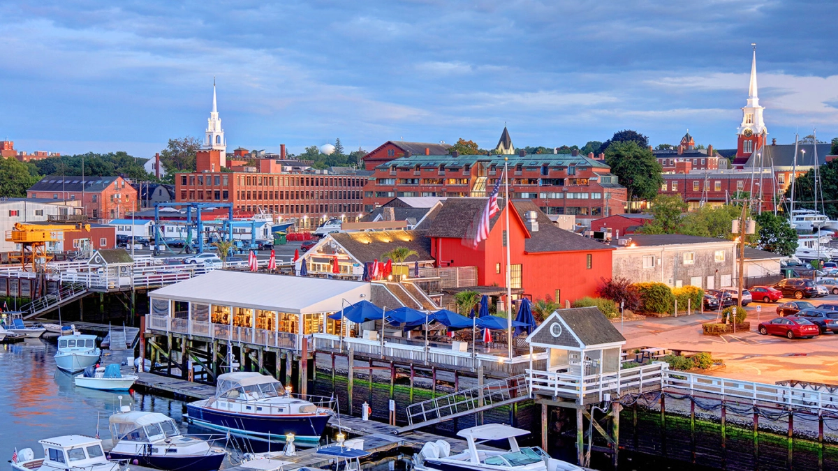 Car Service Newburyport MA – Luxury Airport & Event Transportation