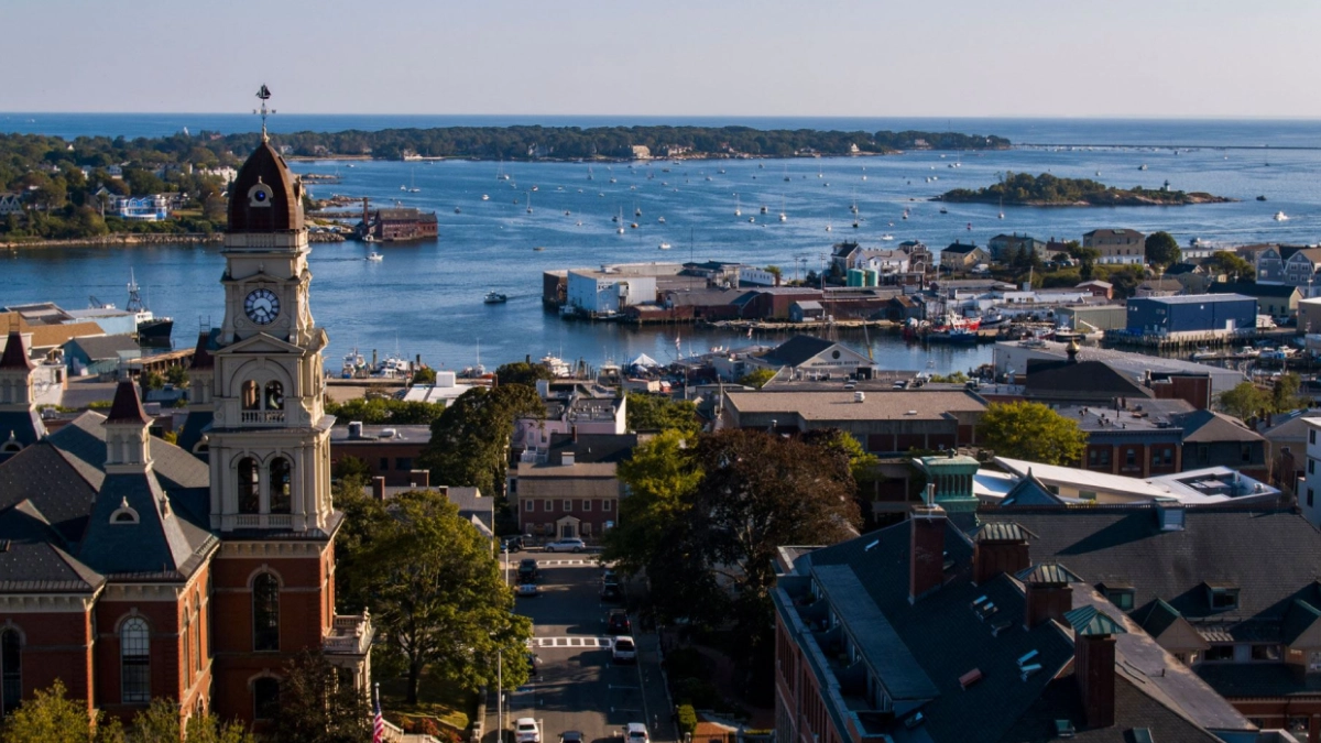 Gloucester car service to Logan Airport